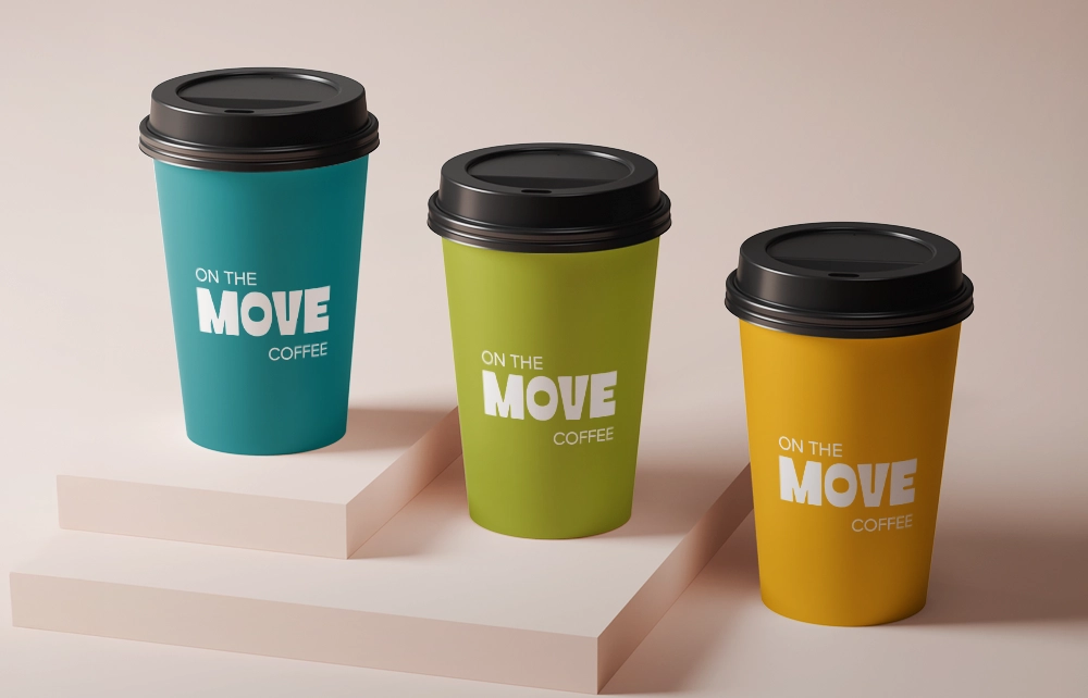 Proyecto de branding con la marca On The Move, plataforma de experiencias móviles.