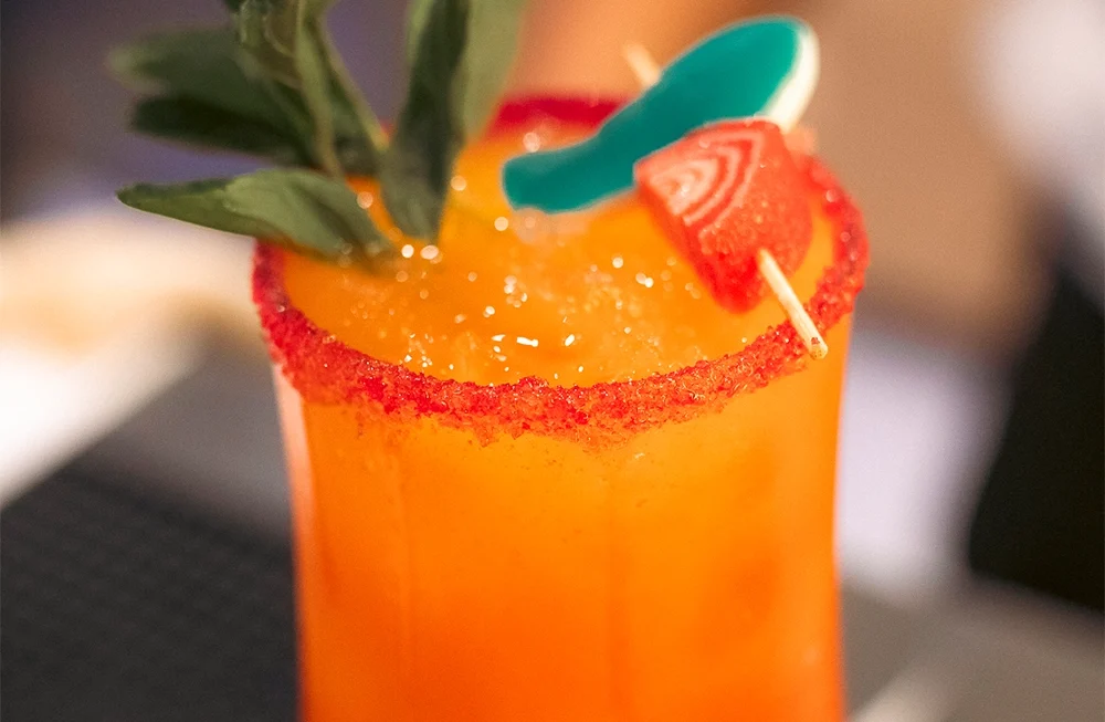 Proyecto de audiovisual con la marca Bayoz, marca que cubre desde producción, café y restaurante.